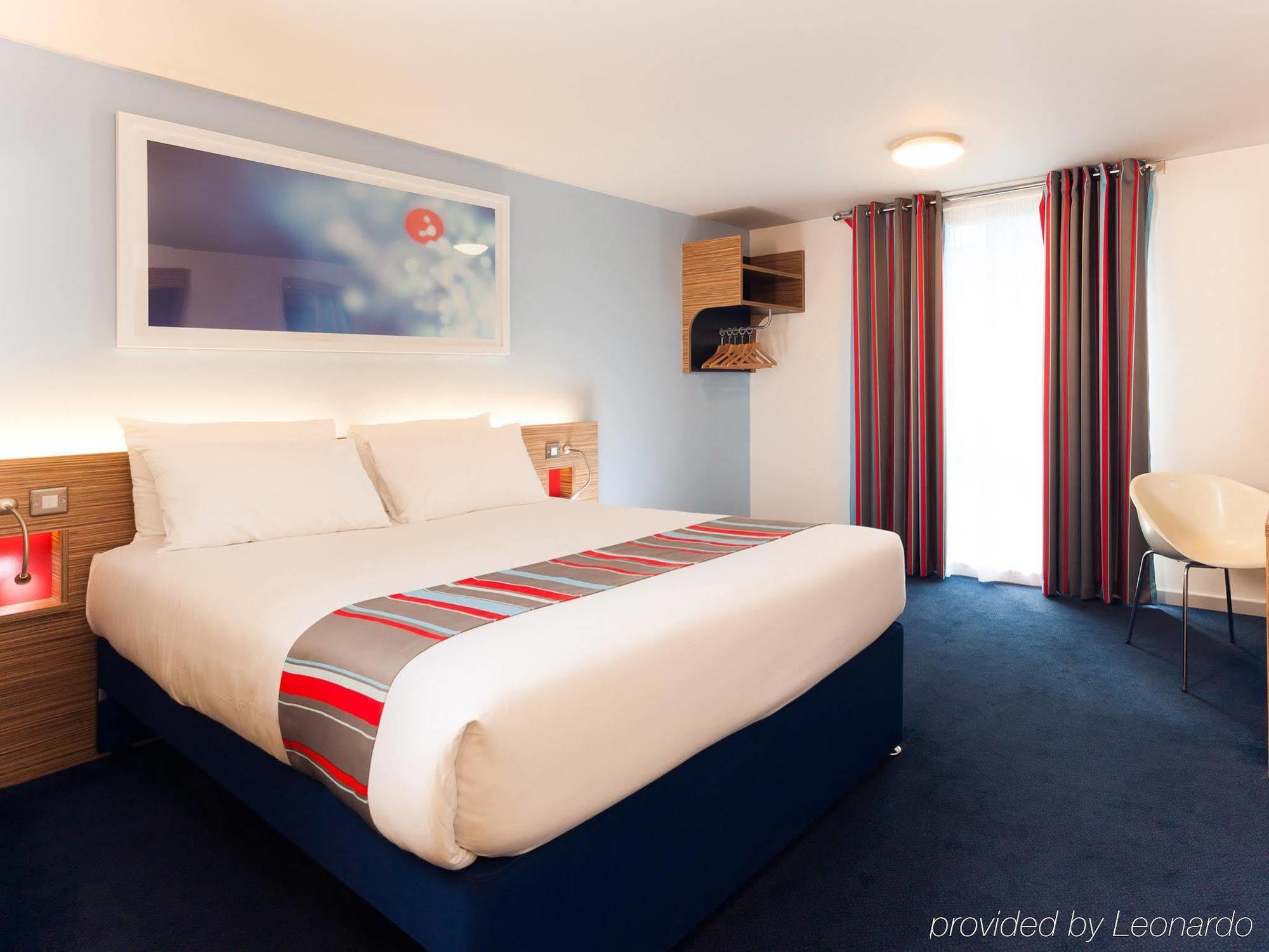 Travelodge Edinburgh Central Waterloo Place Edimburgo Exterior foto