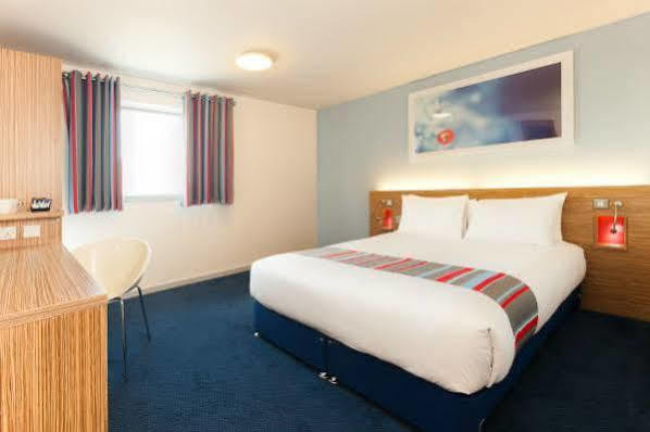 Travelodge Edinburgh Central Waterloo Place Edimburgo Exterior foto